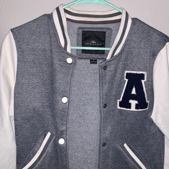 Iris Basic Gray Varsity Button-Up Jacket (Small) - Picture 5 of 5